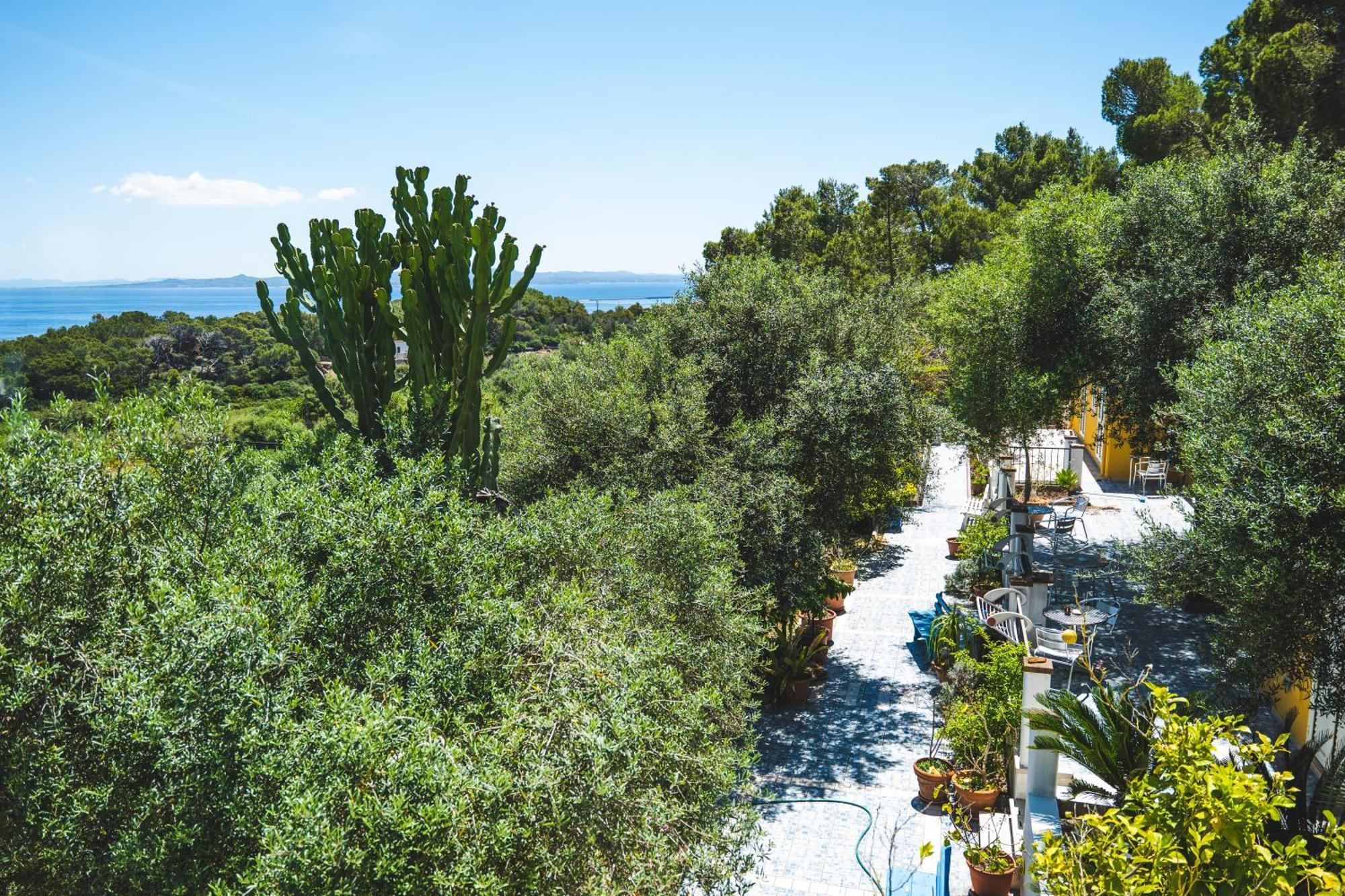 Hotel Paola Carloforte  Extérieur photo