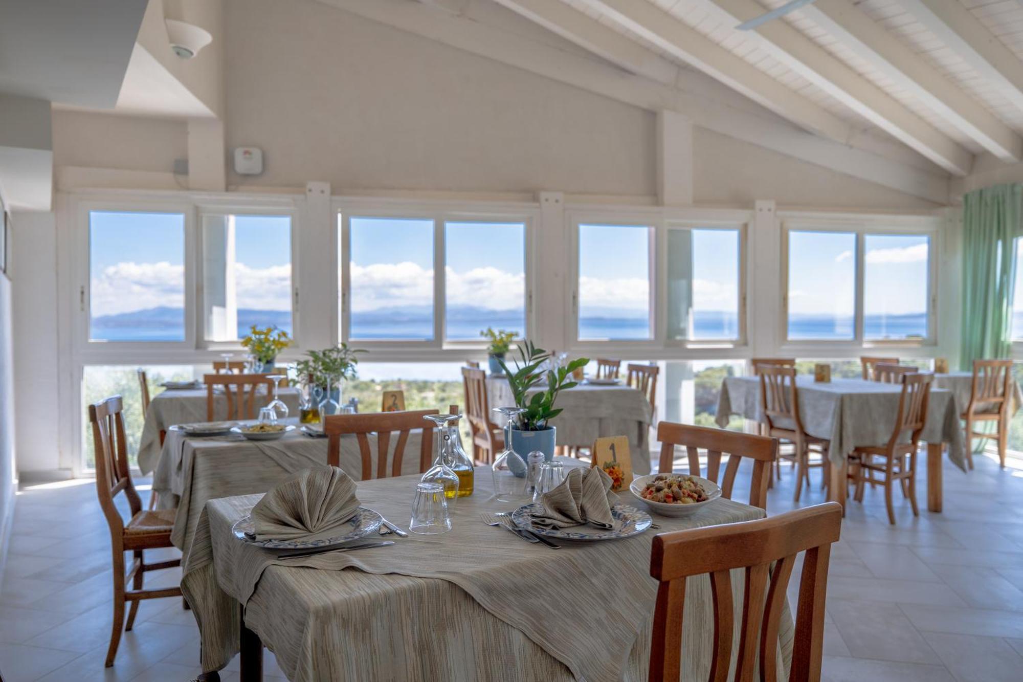 Hotel Paola Carloforte  Extérieur photo